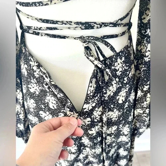 Lulu's Found Your Bliss Black Print Long Sleeve Lace-Up Midi Dress Size Small - Picture 10 of 15